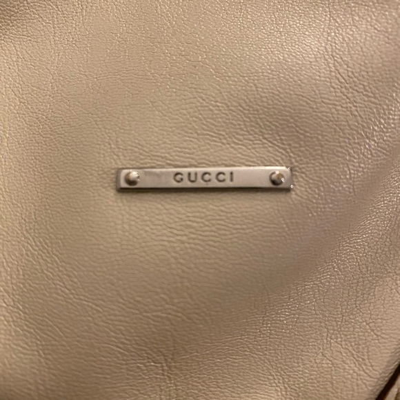 Authentic pre-love vintage Gucci bag - Picture 2 of 8